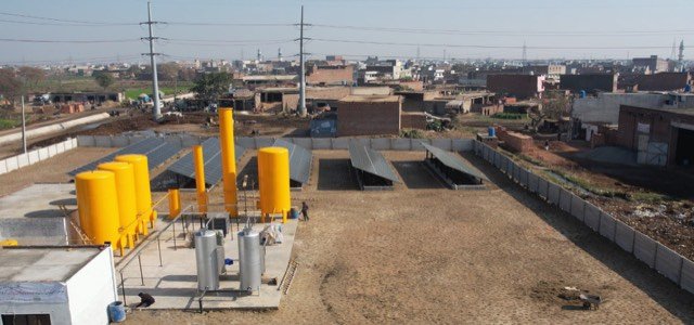 Gas purification and storage vessels at the Gujjar Colony plant